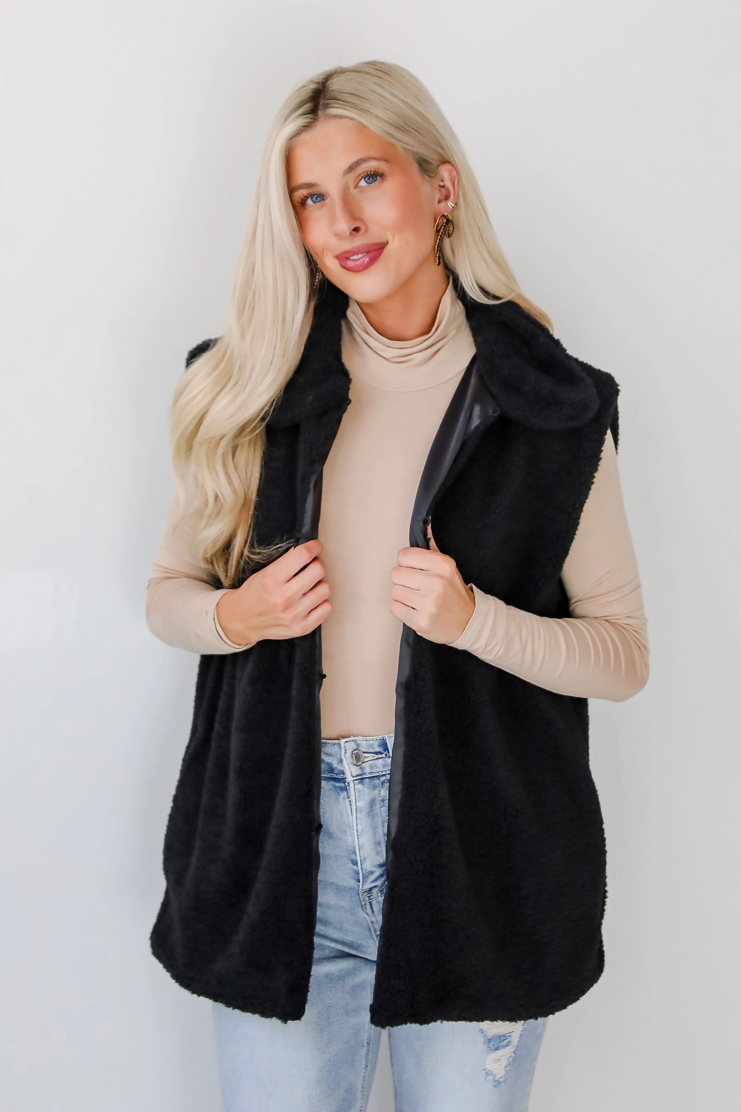 Coziest Crush Black Sherpa Vest - DOORBUSTER