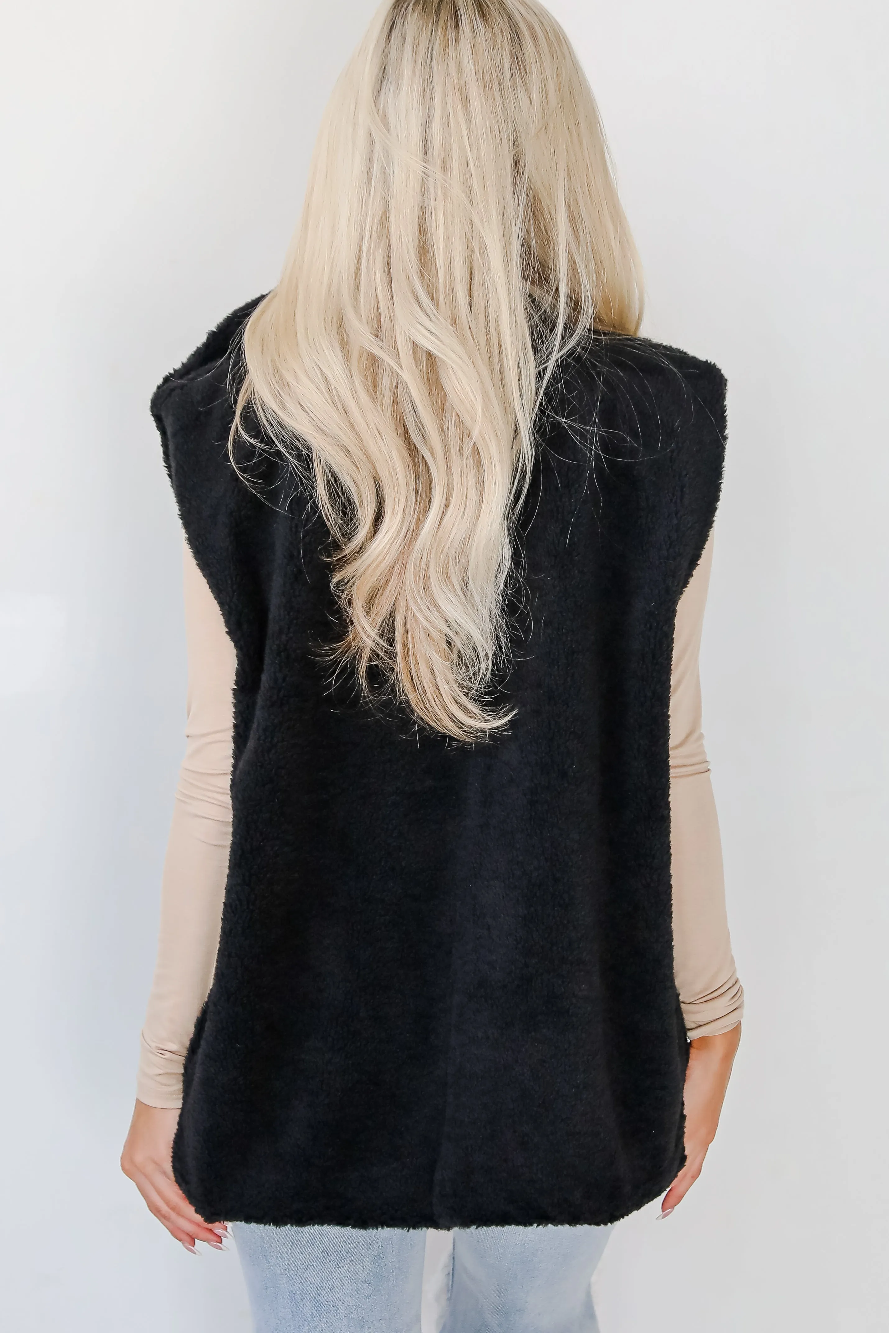 Coziest Crush Black Sherpa Vest - DOORBUSTER