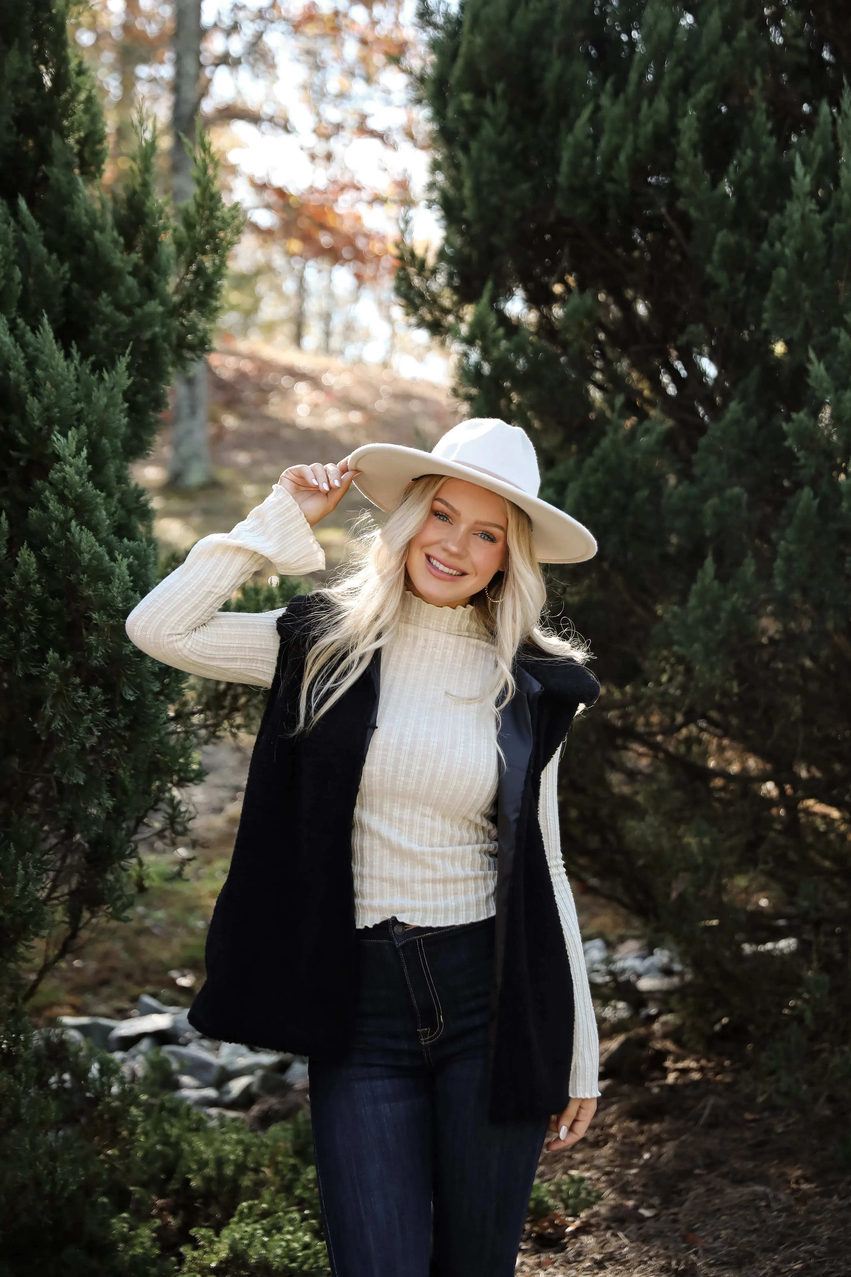 Coziest Crush Black Sherpa Vest - DOORBUSTER