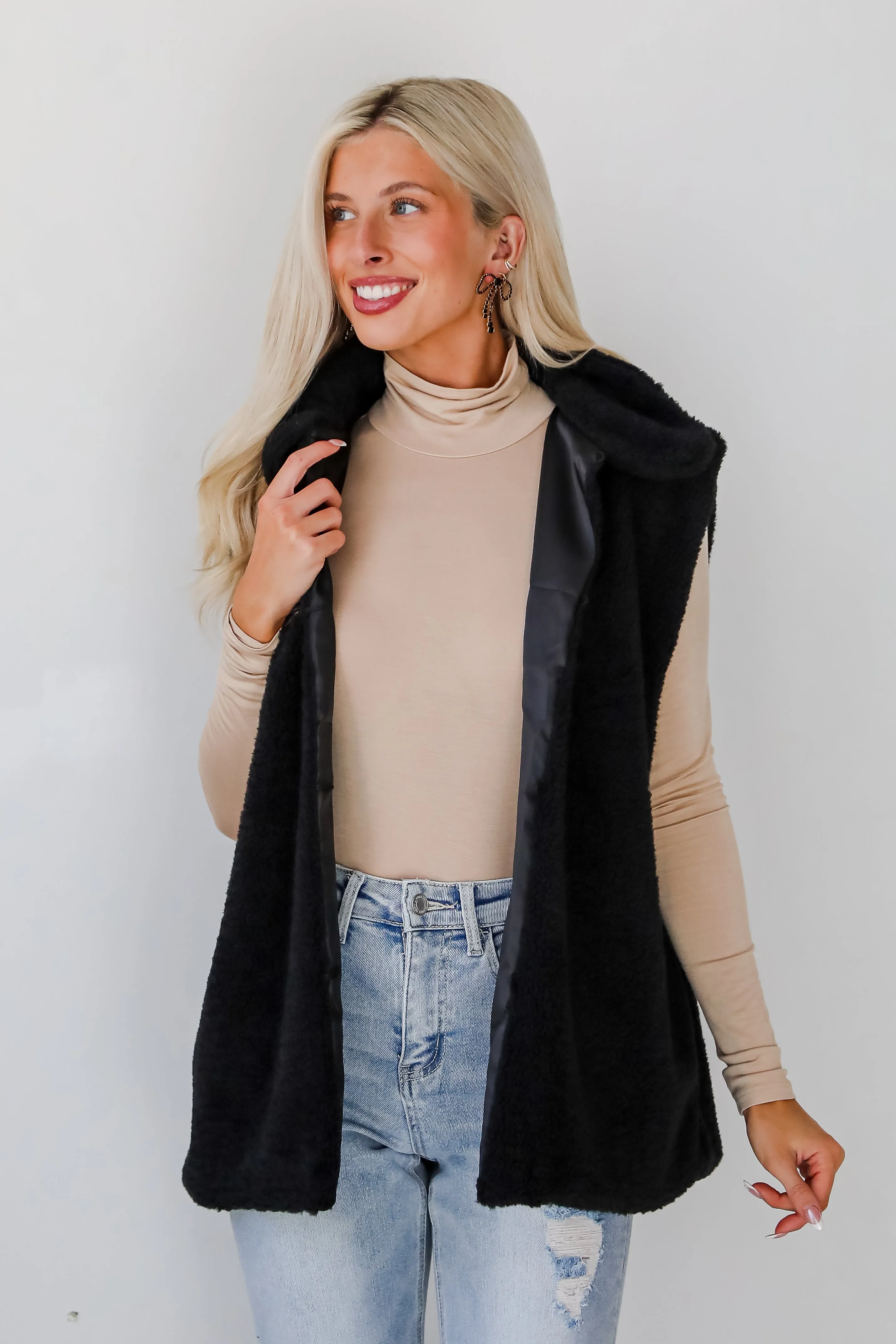 Coziest Crush Black Sherpa Vest - DOORBUSTER